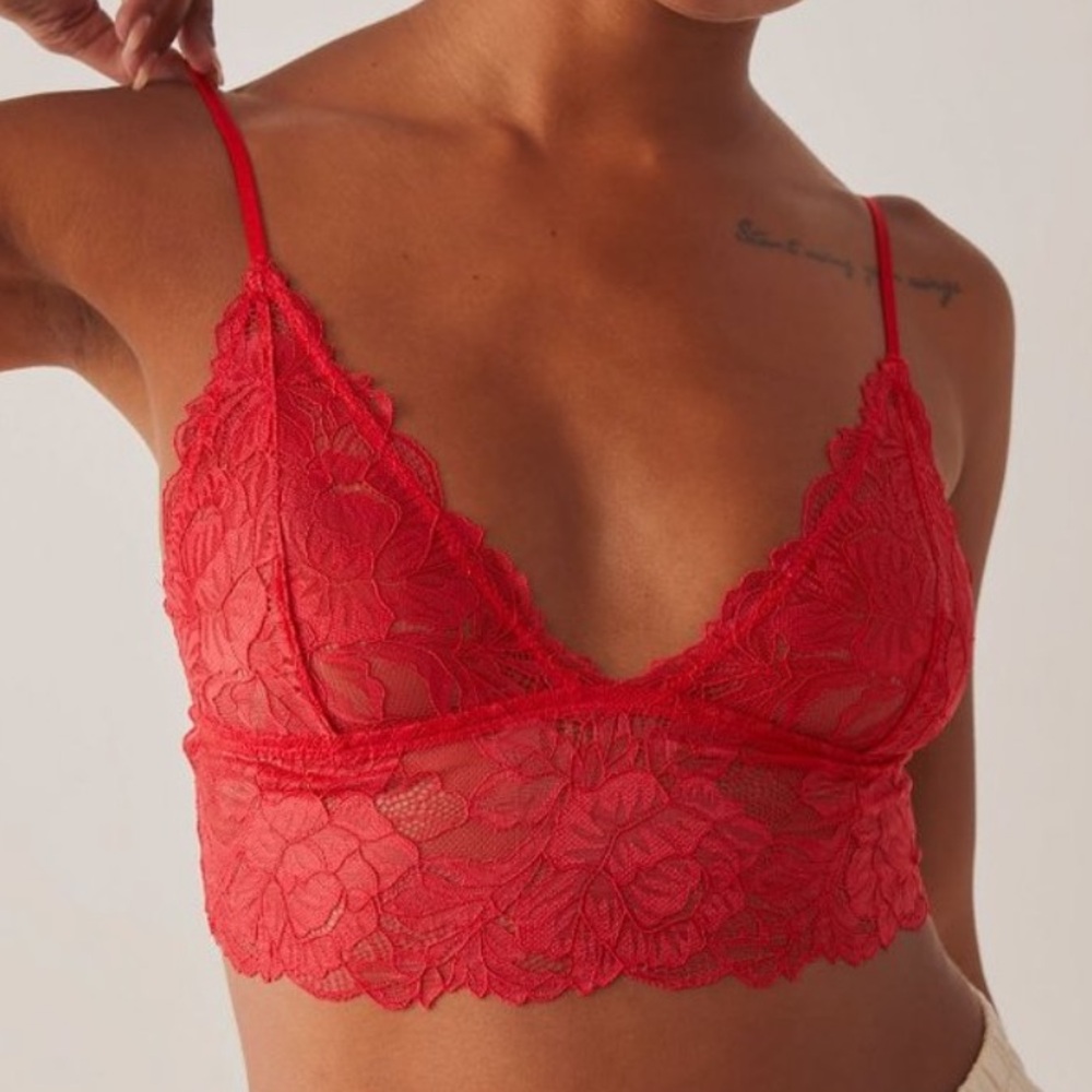 NWOT FREE PEOPLE wveryday lace longline bralette in poinsettia size XS